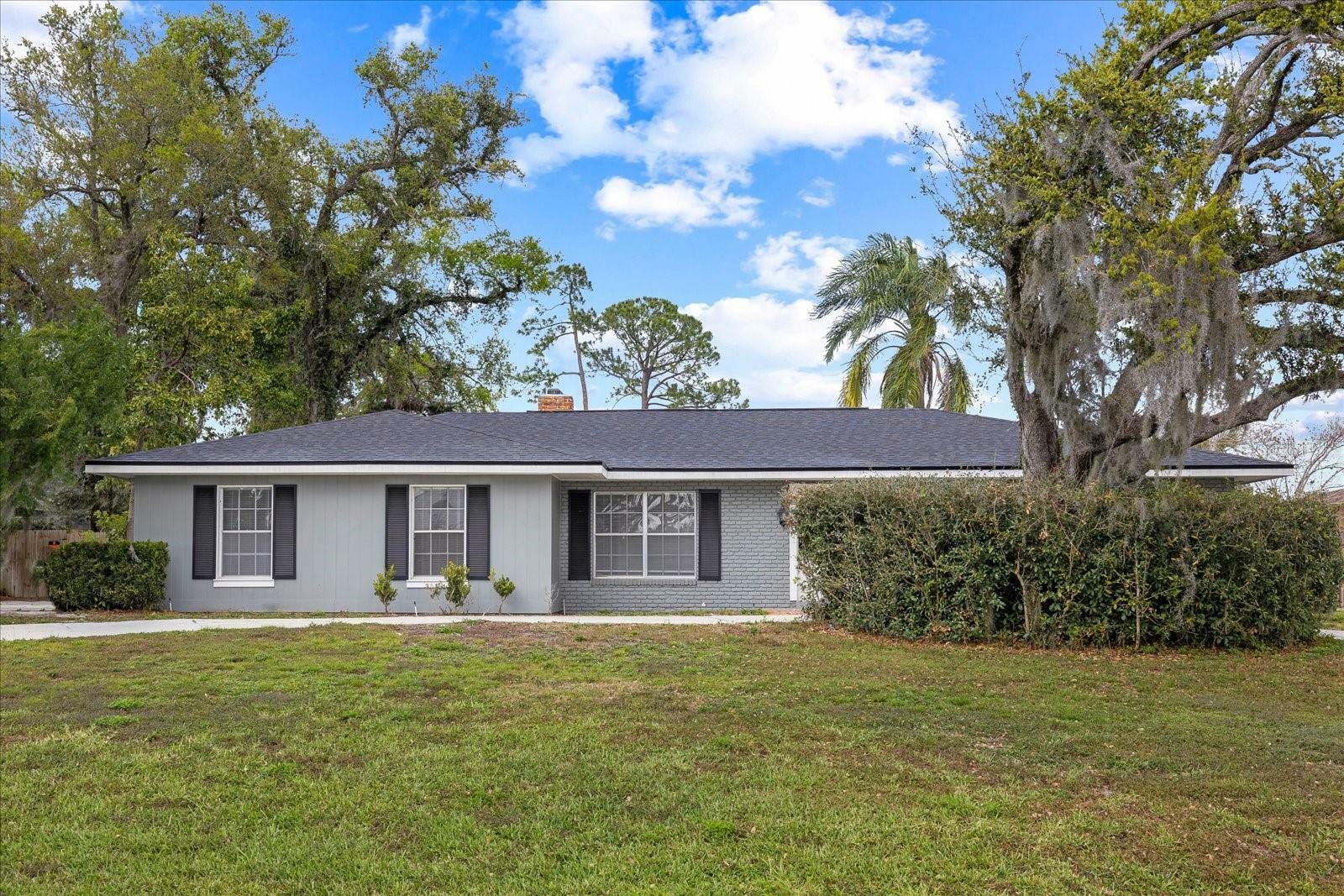 Property Photo:  12 Lake Link Drive  FL 33884 