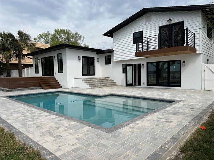 Property Photo:  382 Riverside Drive  FL 32176 