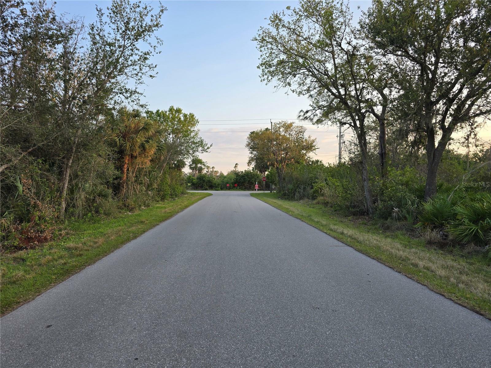 Property Photo: 2592 McPhearson Drive FL 33953
