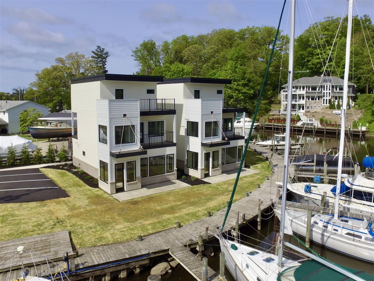 Property Photo: 1 N Bailey Avenue #2 MI 49090