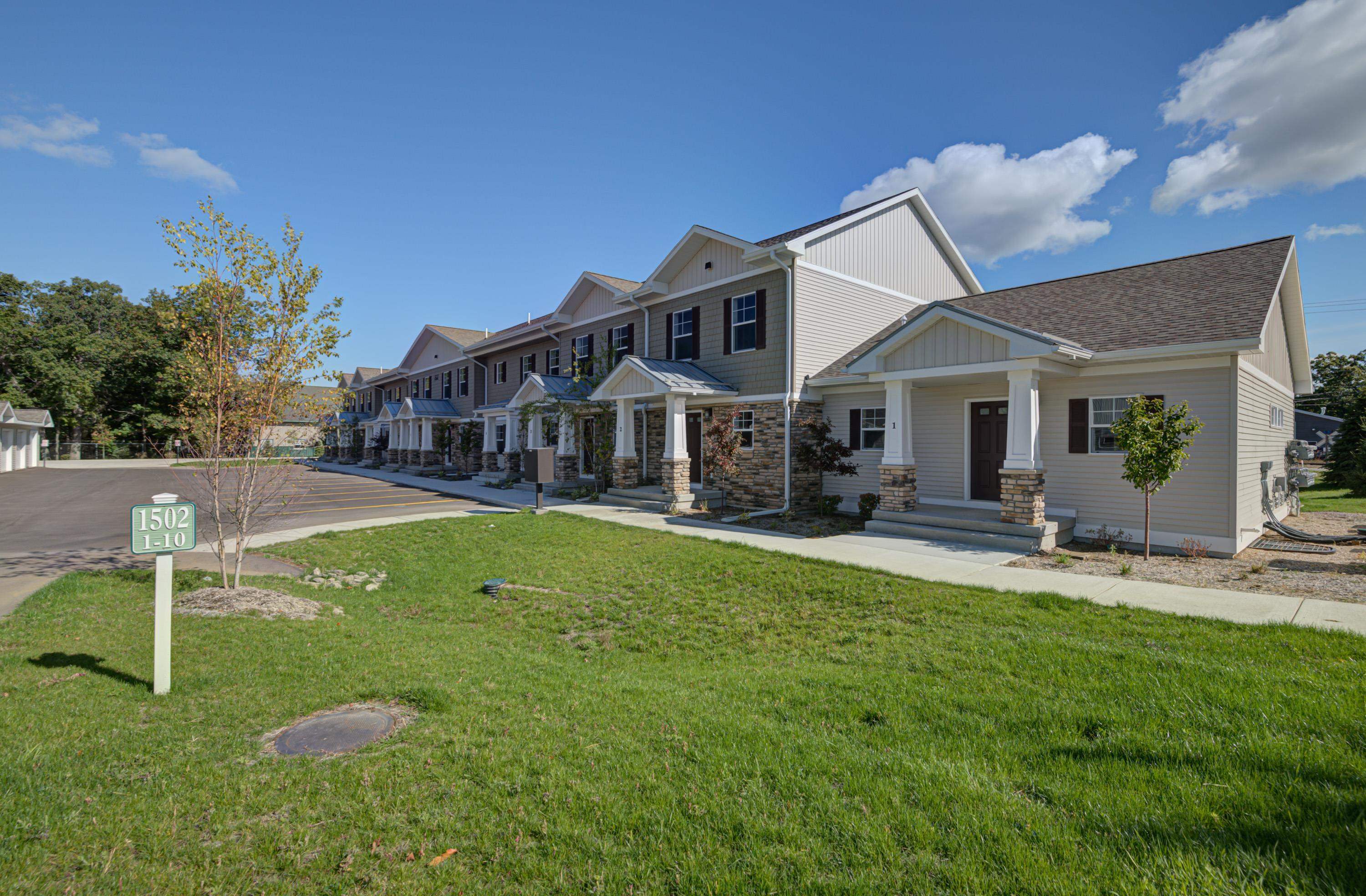 Property Photo: 1502 Simsbury Street 4 MI 49686