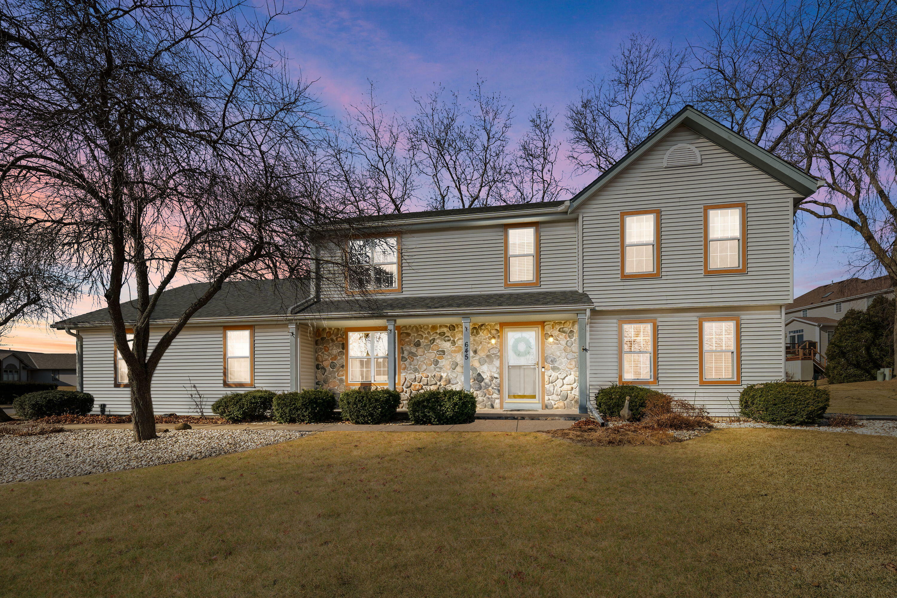 645 Two Rivers Dr  Mukwonago WI 53149 photo