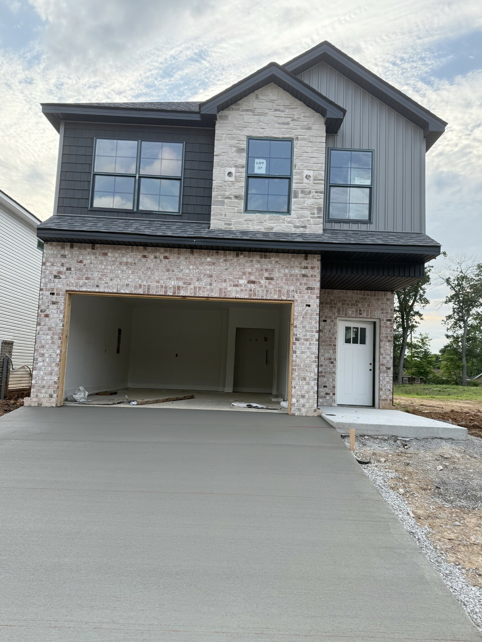 Property Photo: 37 Charleston Cove TN 37043