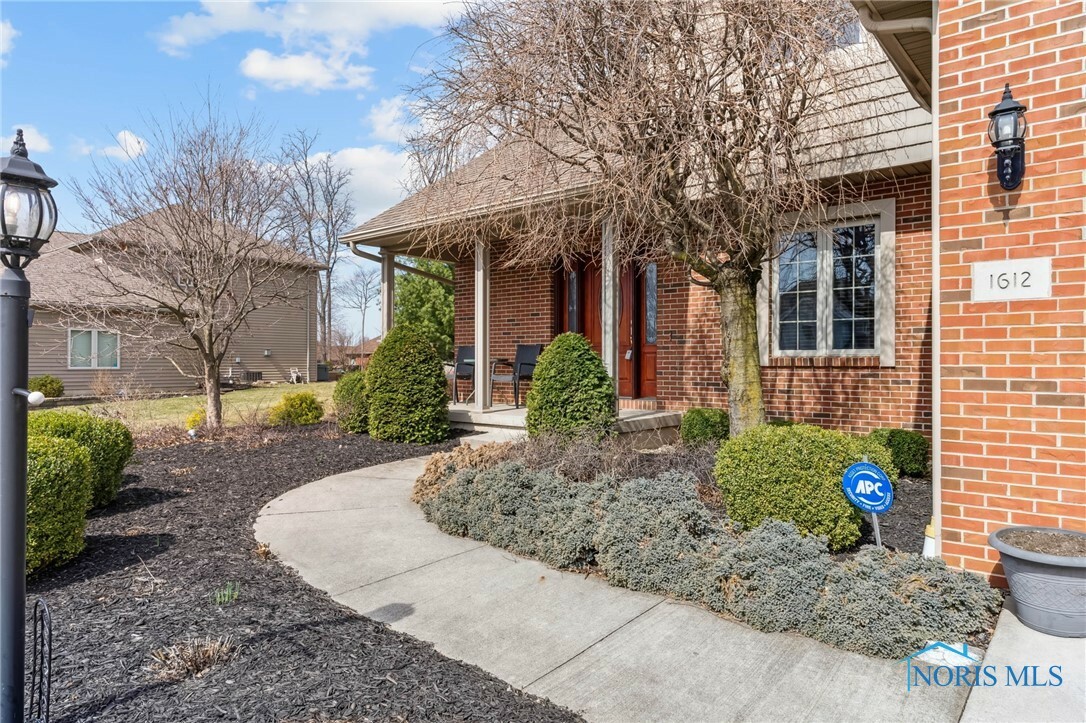 Property Photo: 1612 Bay Hill Drive OH 45840