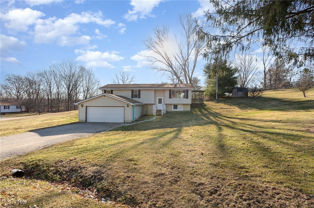Property Photo: 12850 Ridgeview Drive OH 43762