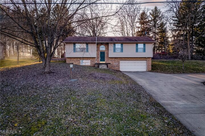 5274 S Cleveland Massillon Road  Barberton OH 44203 photo