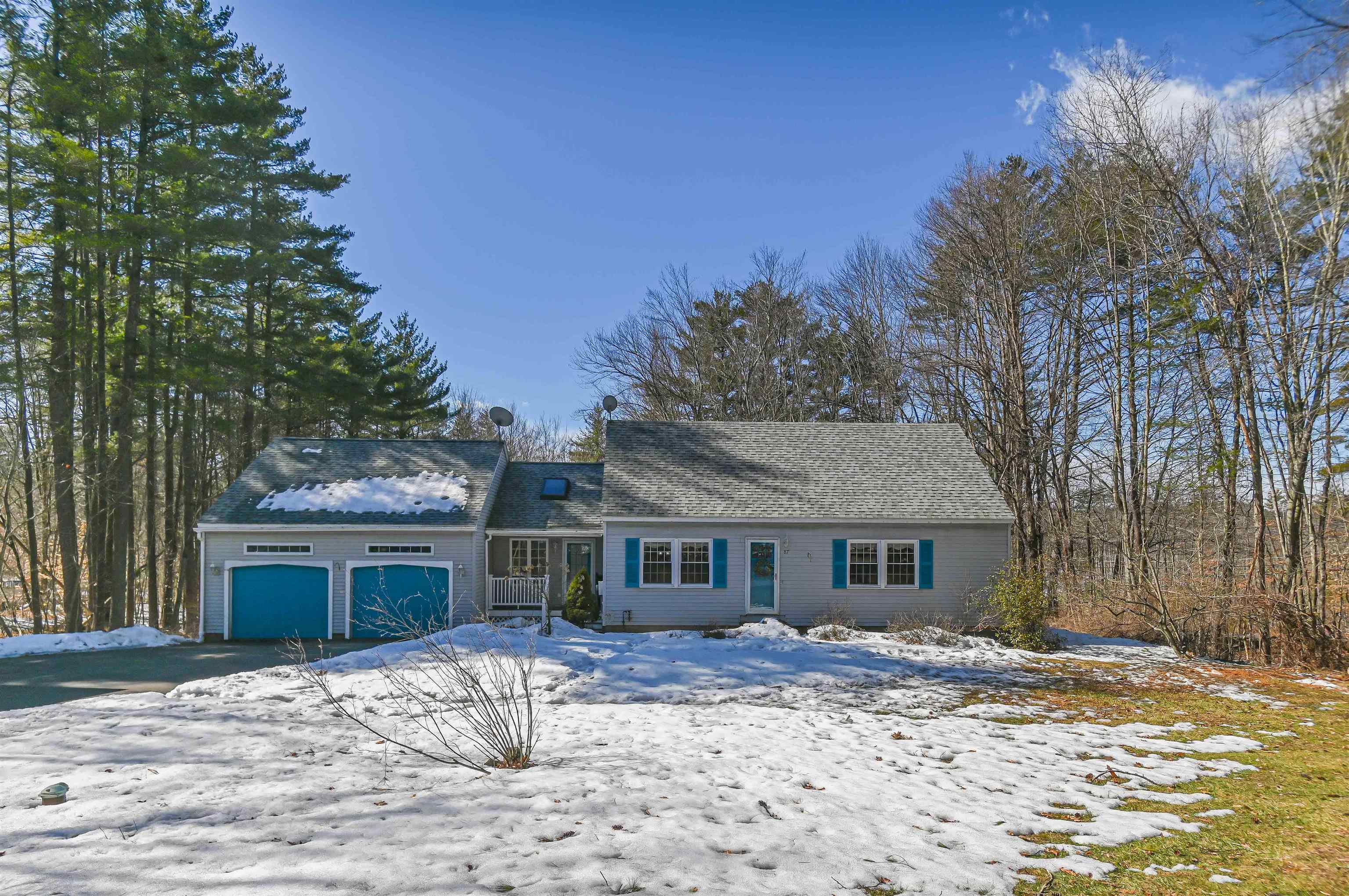 Property Photo:  87 Hooksett Turnpike  NH 03301 