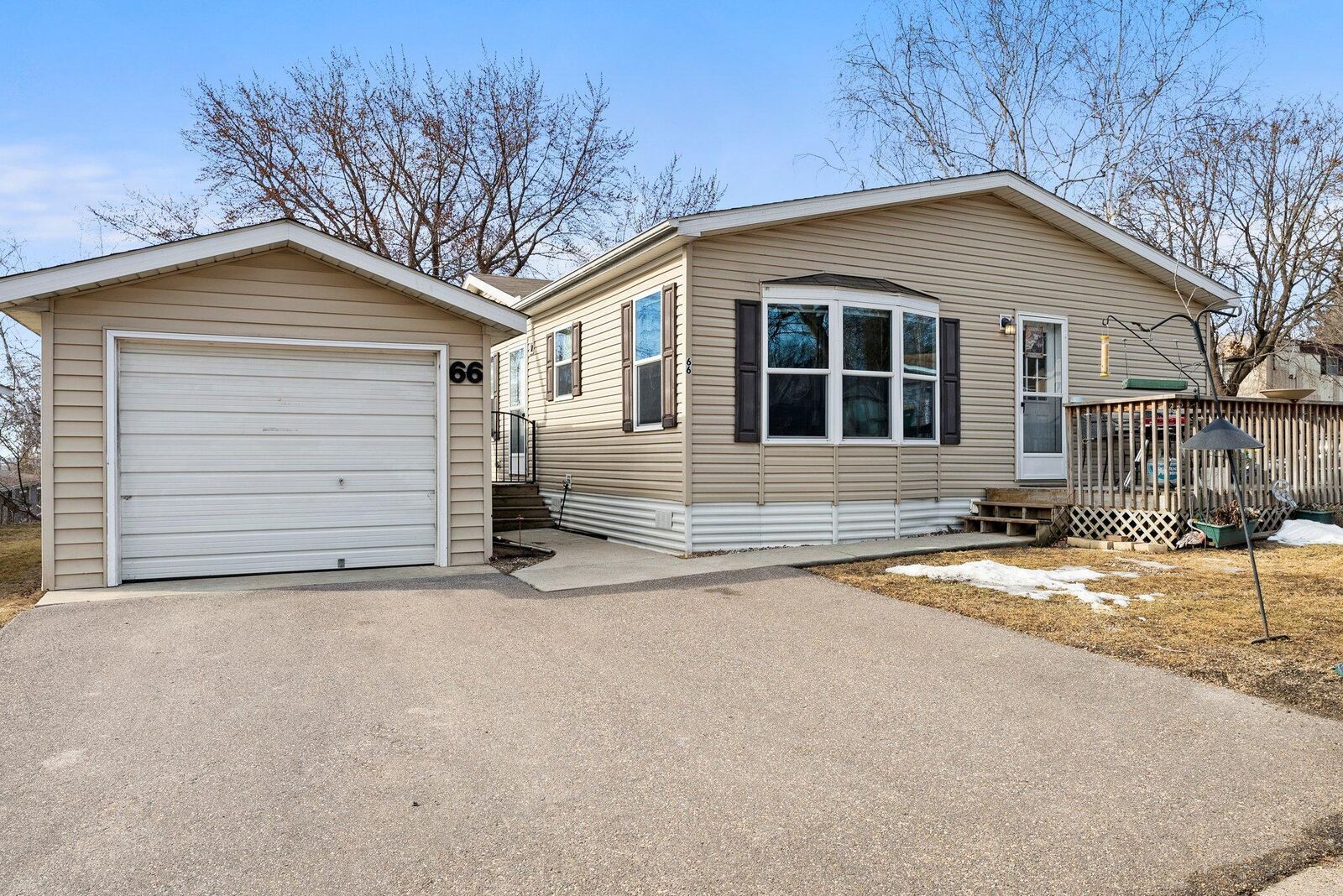 Property Photo:  66 Kelly Road  MN 55318 