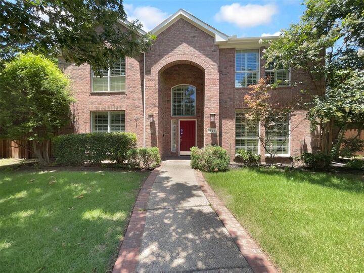 Property Photo: 321 Beacon Hill Drive TX 75013