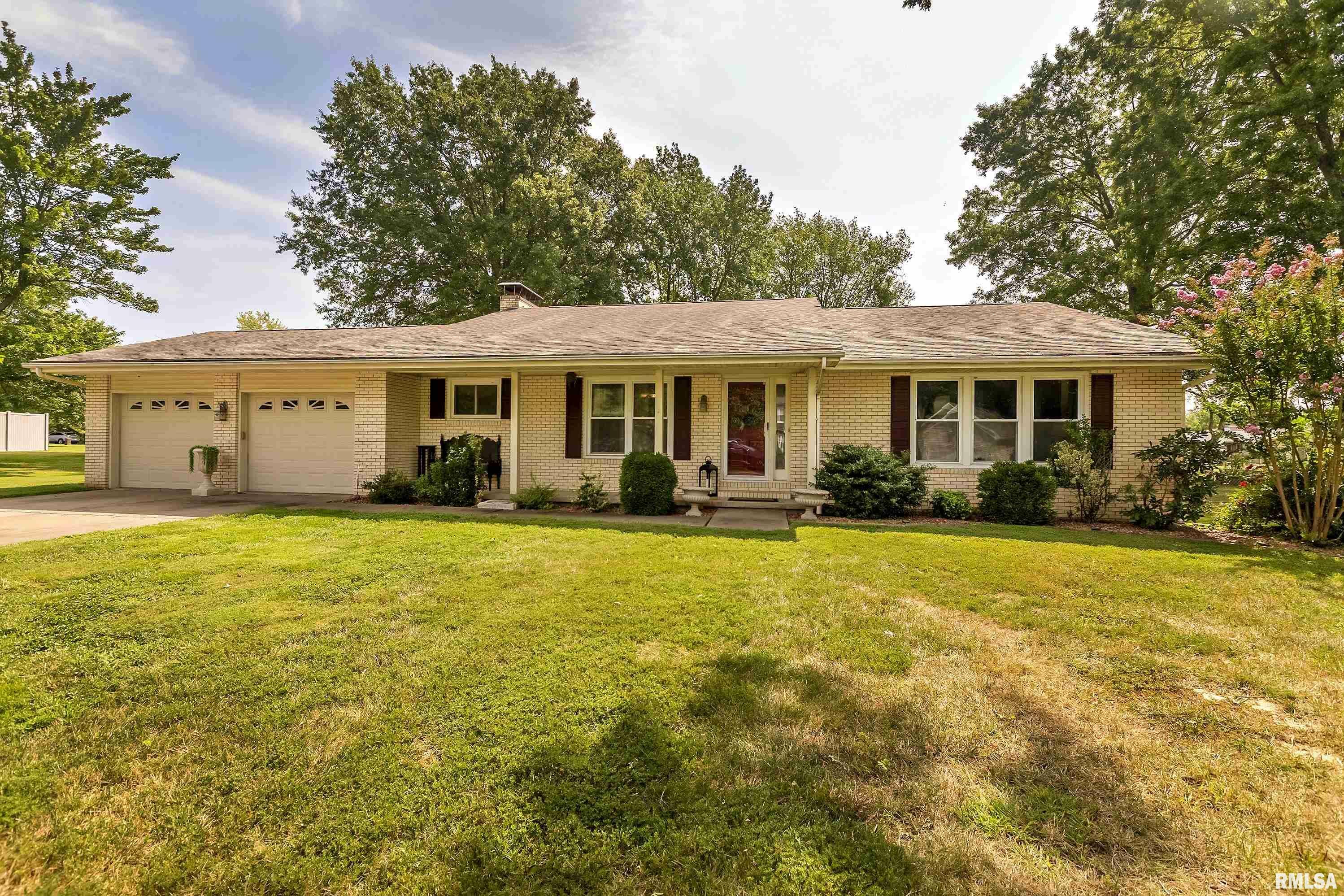 Property Photo: 404 Partridge Lane IL 62918