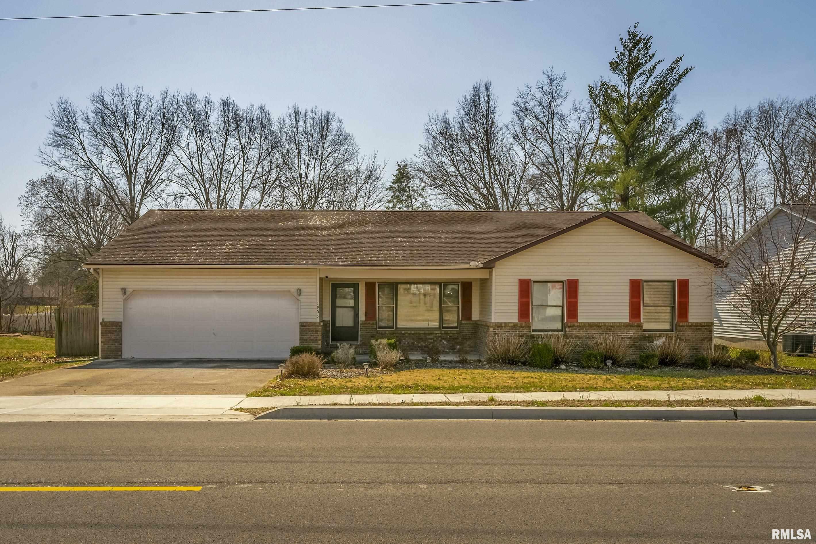 Property Photo: 1905 Westminster Drive IL 62959