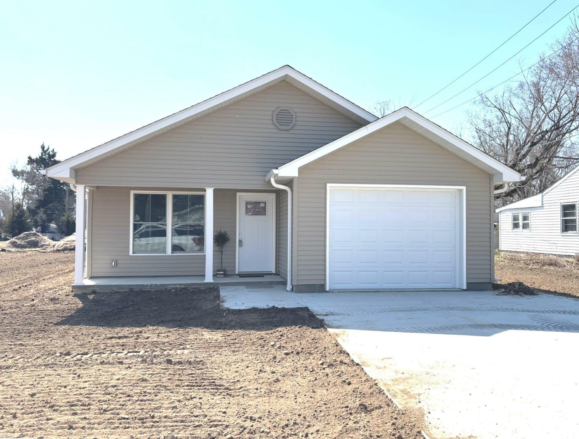 509 W Warmouth Street  Salem IL 62881 photo