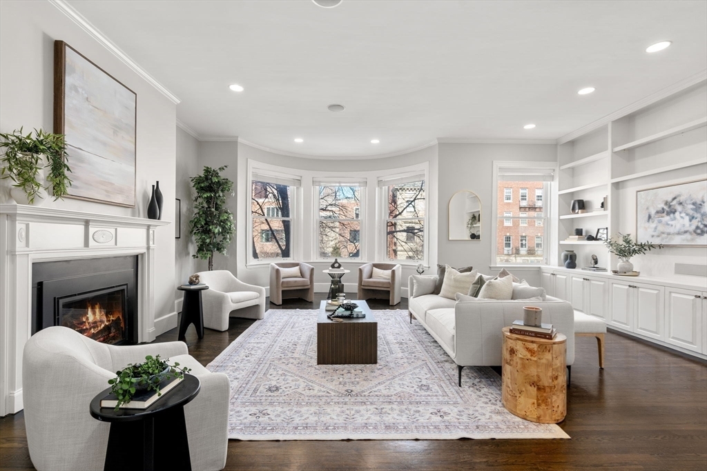 Property Photo: 285 Beacon Street 2B MA 02116