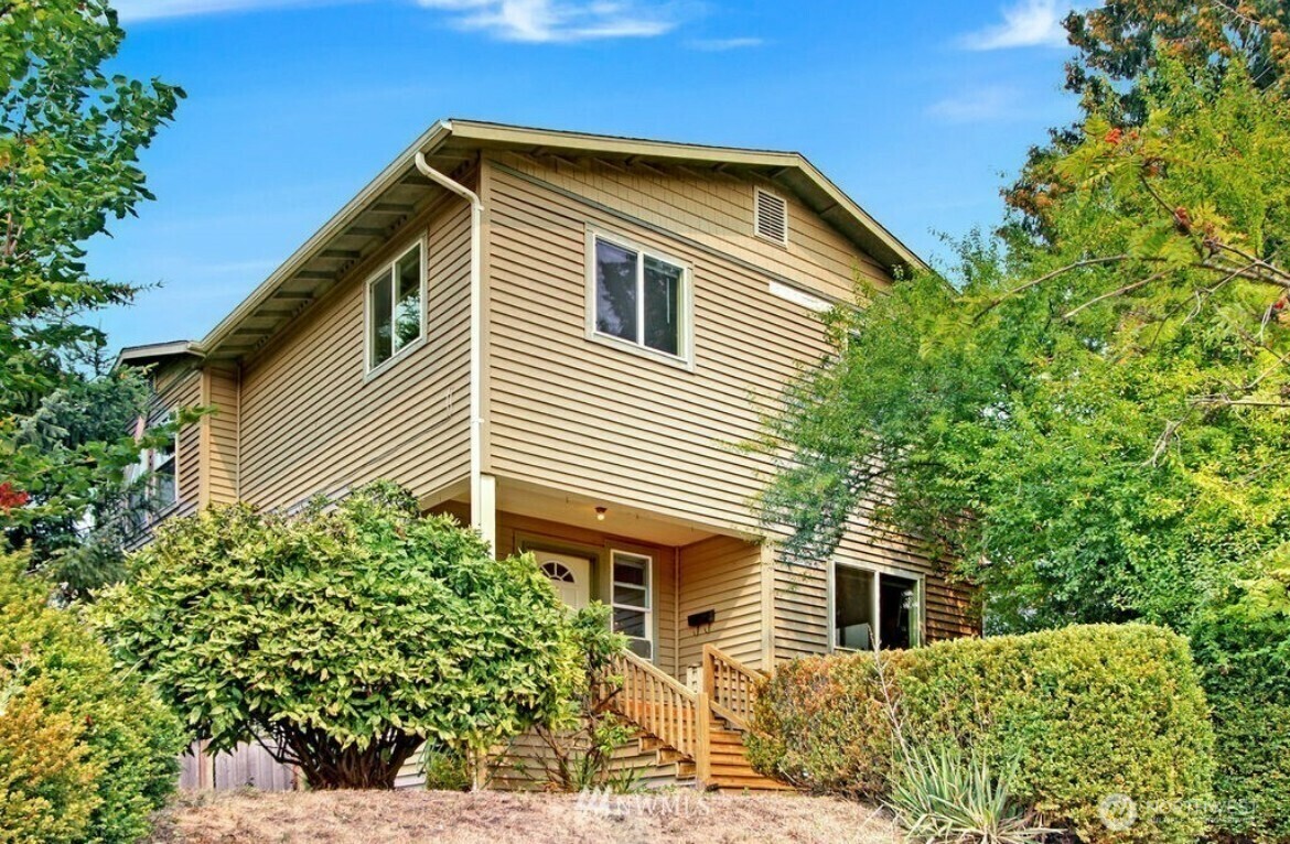 3928 S Edmunds Street  Seattle WA 98118 photo