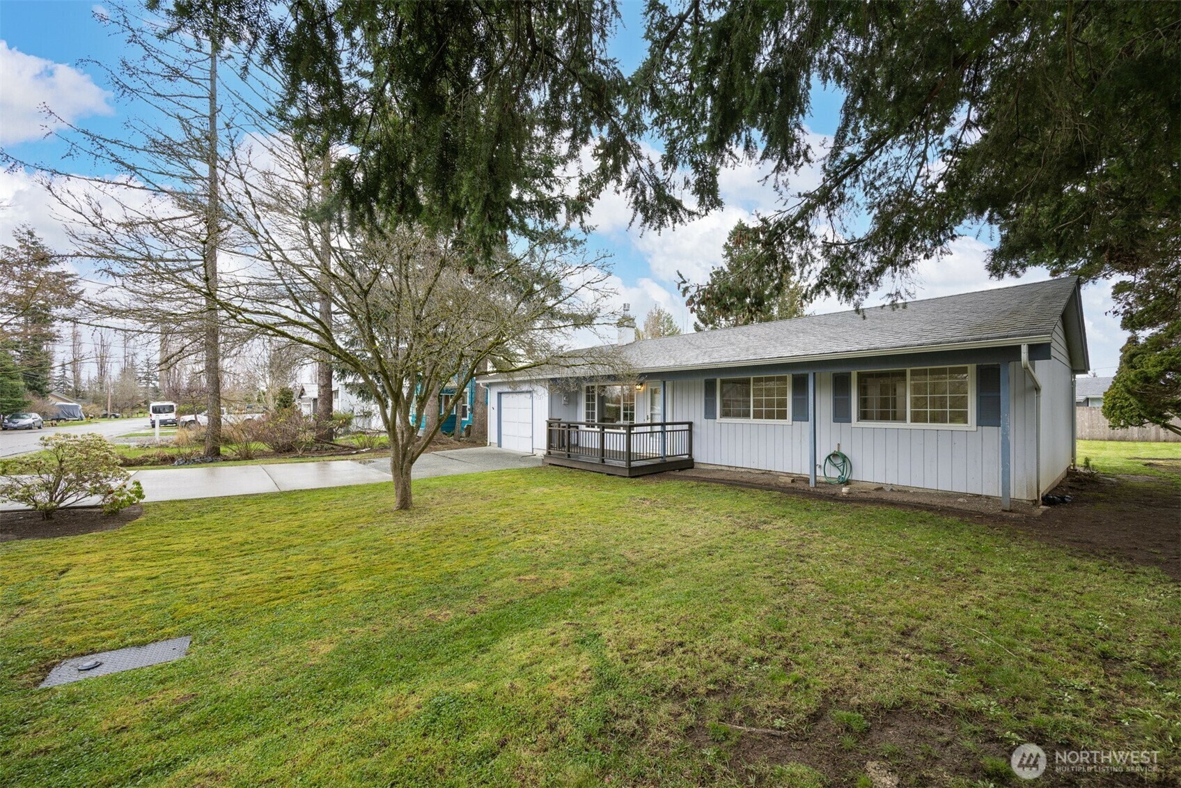 Property Photo:  3127  Laurelwood Avenue  WA 98225 