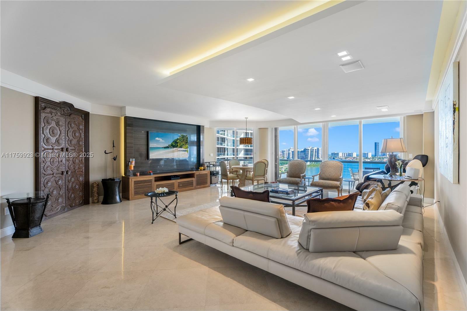Property Photo: 2600 Island Blvd 1605 FL 33160