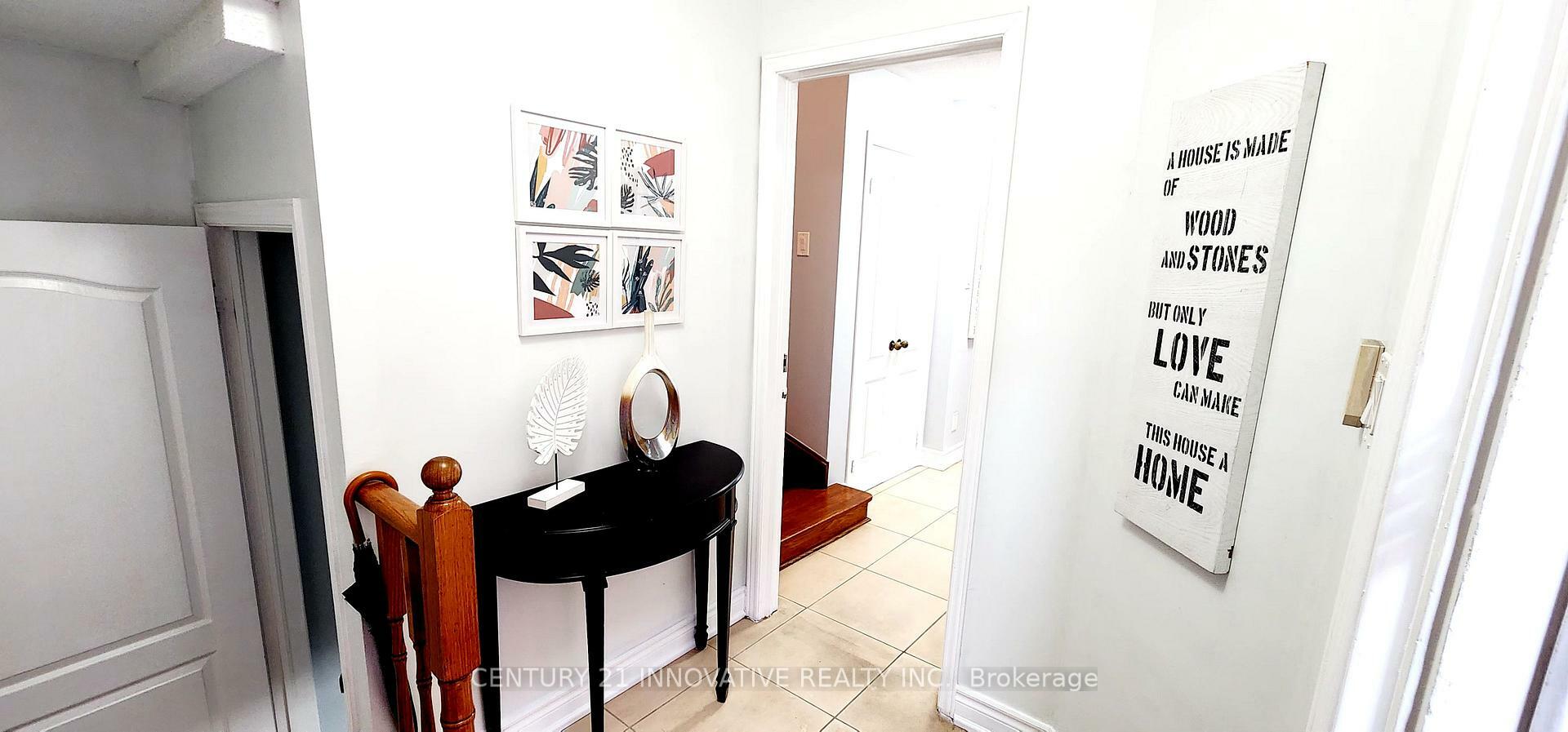 Property Photo: 7 Havenlea Road ON M1X 1S6