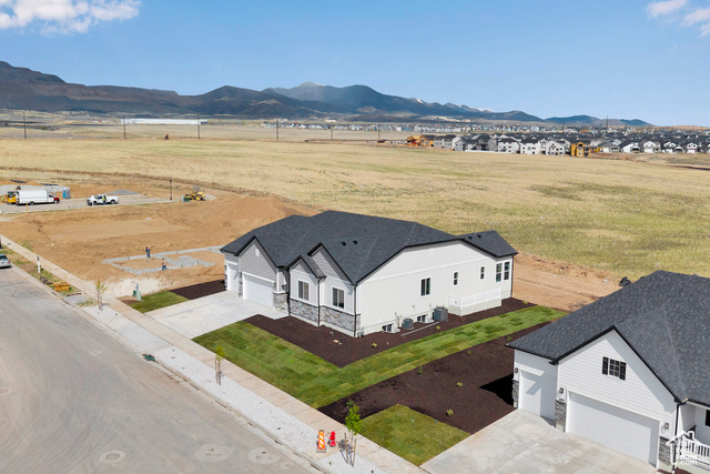 Property Photo: 6196 W Teton Ranch Dr 305 UT 84096