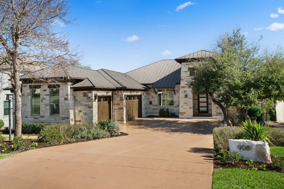 Property Photo: 908 Crestone Stream Drive TX 78738
