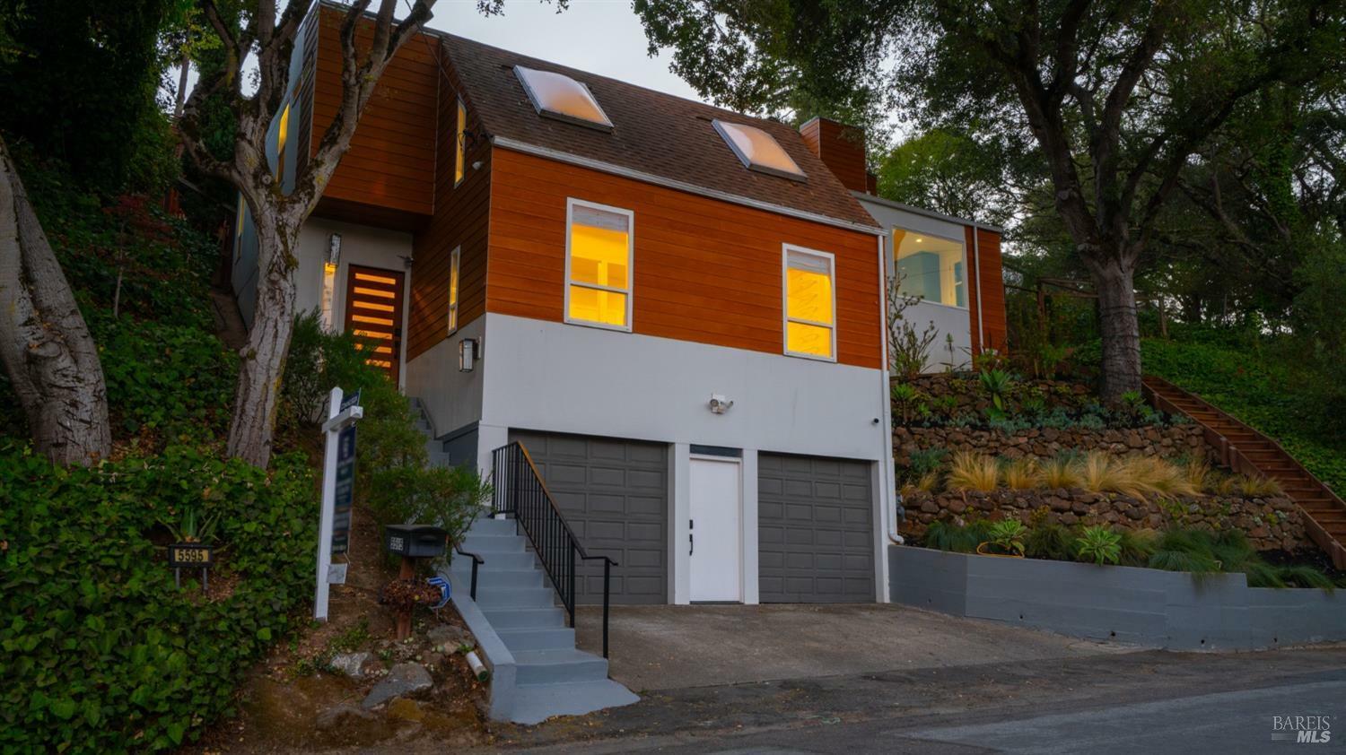 Property Photo: 5595 Estates Drive CA 94618