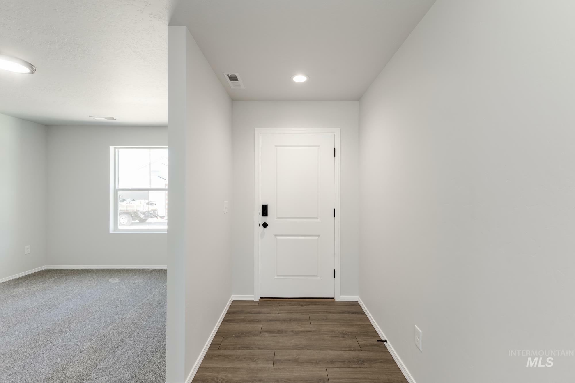 Property Photo: 123 Aquamarine Ave ID 83605