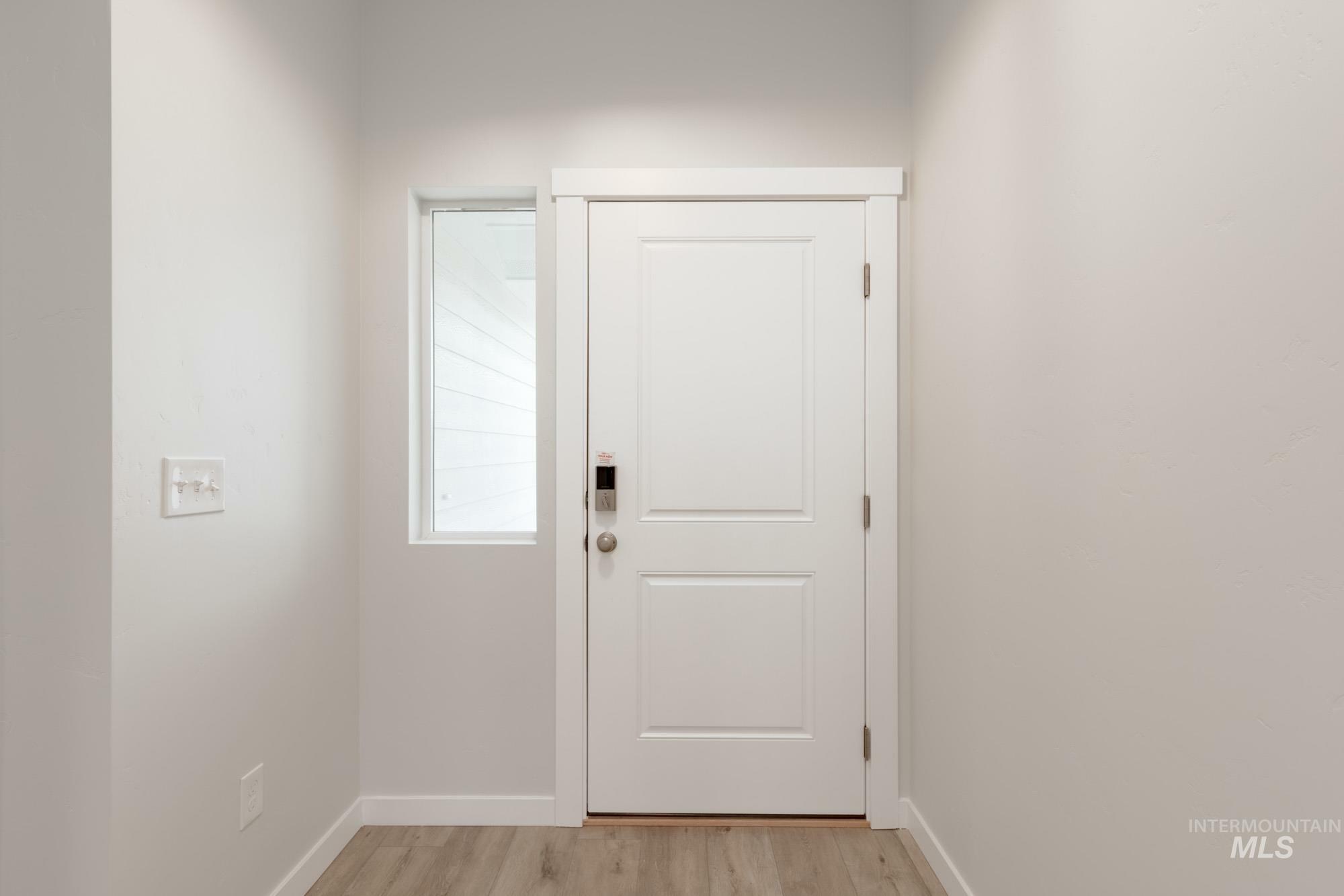 Property Photo: 1224 W Pendulum Cove Dr ID 83634