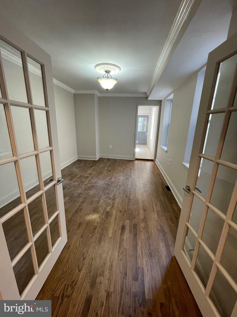 Property Photo: 1830 Poplar Street PA 19130