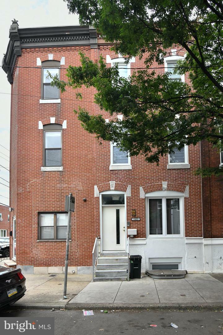2403 S 11th Street  Philadelphia PA 19148 photo