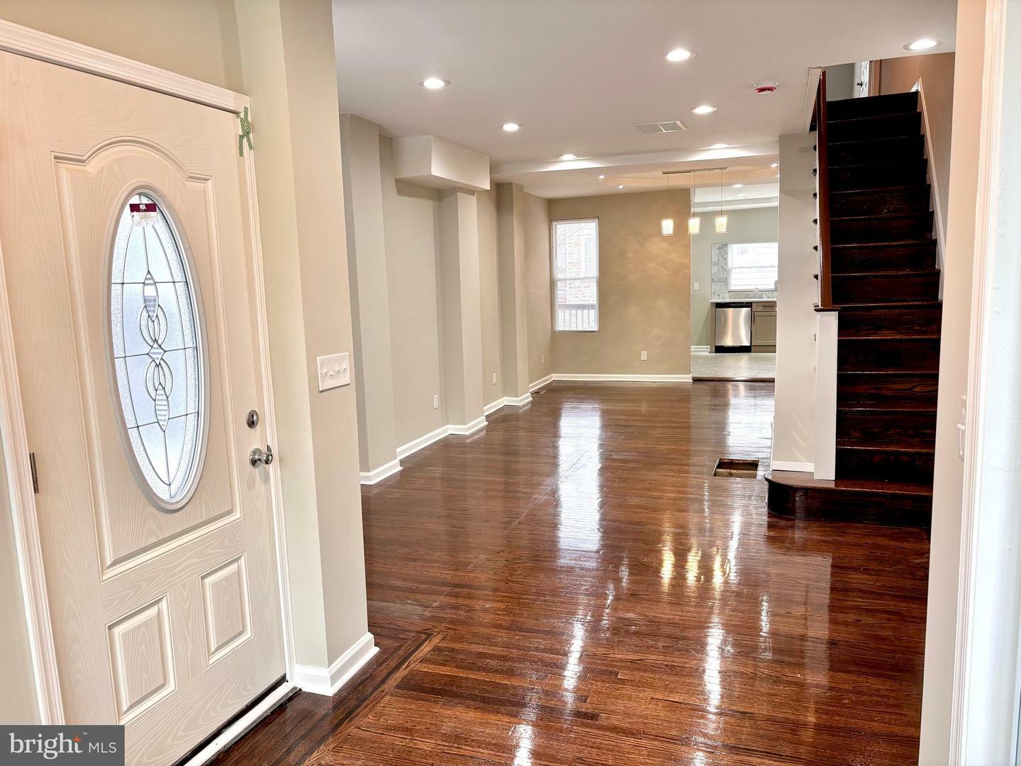 Property Photo: 5904 N 7th Street PA 19120