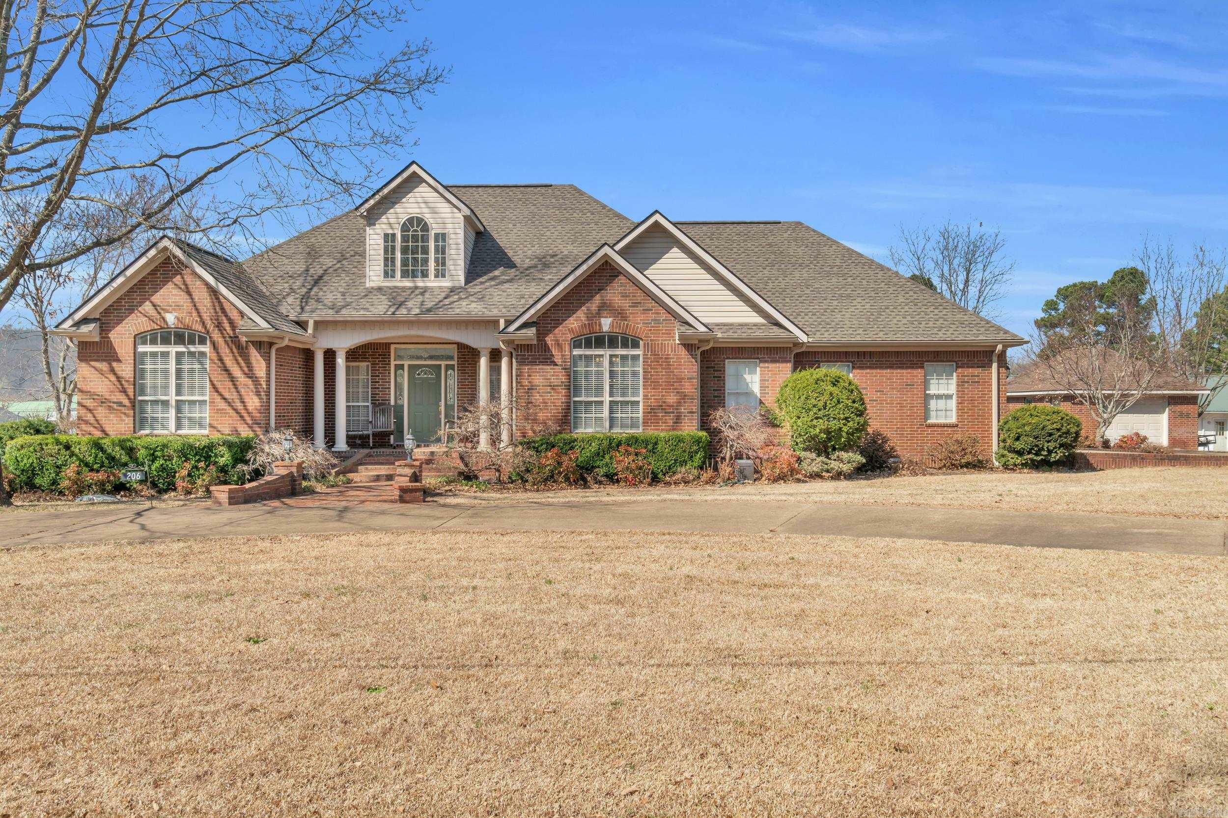 Property Photo: 206 N Riggsville Drive AR 72650