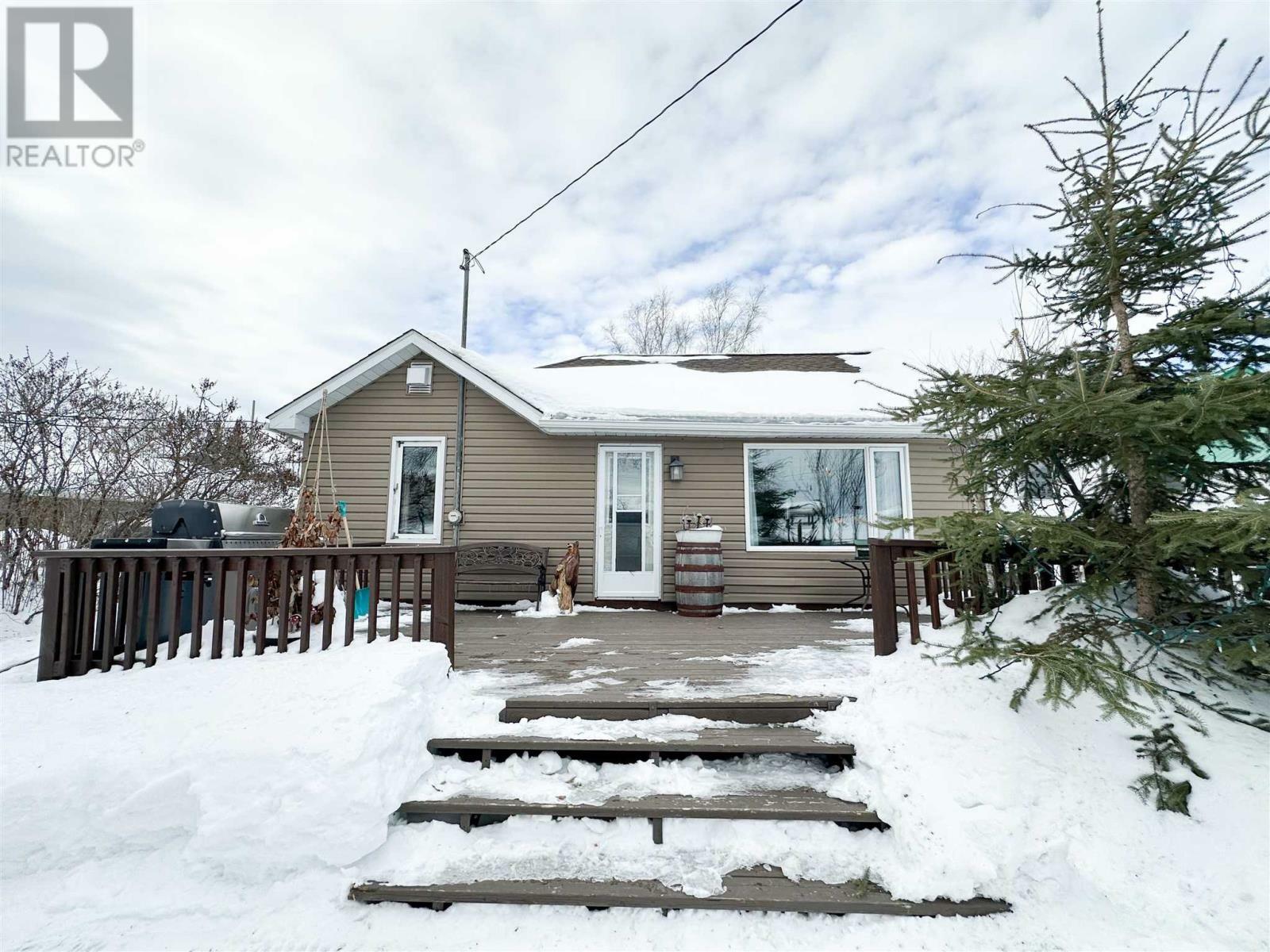 Property Photo:  29 Keewatin Rd  ON P0V 2M0 