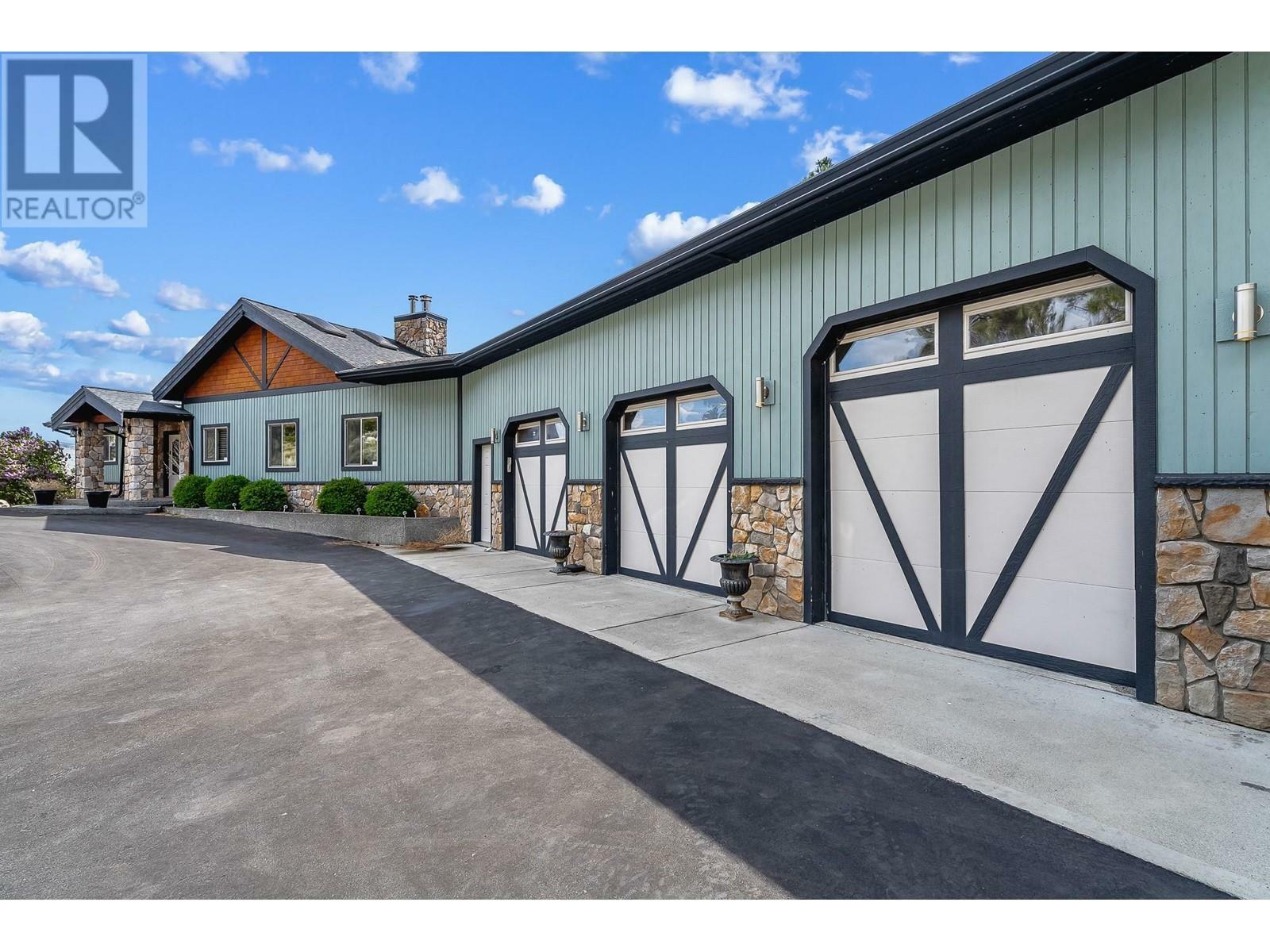 Photo de la propriété: 6488 Monck Park Road BC V1K 1B8