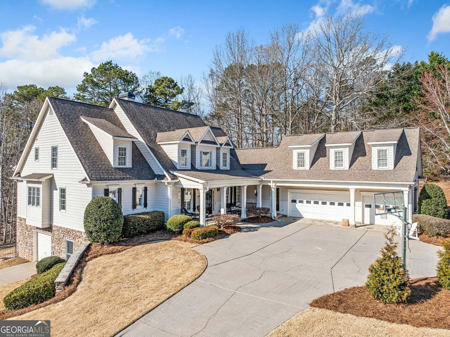 Property Photo: 332 Williamfalls Drive GA 30114