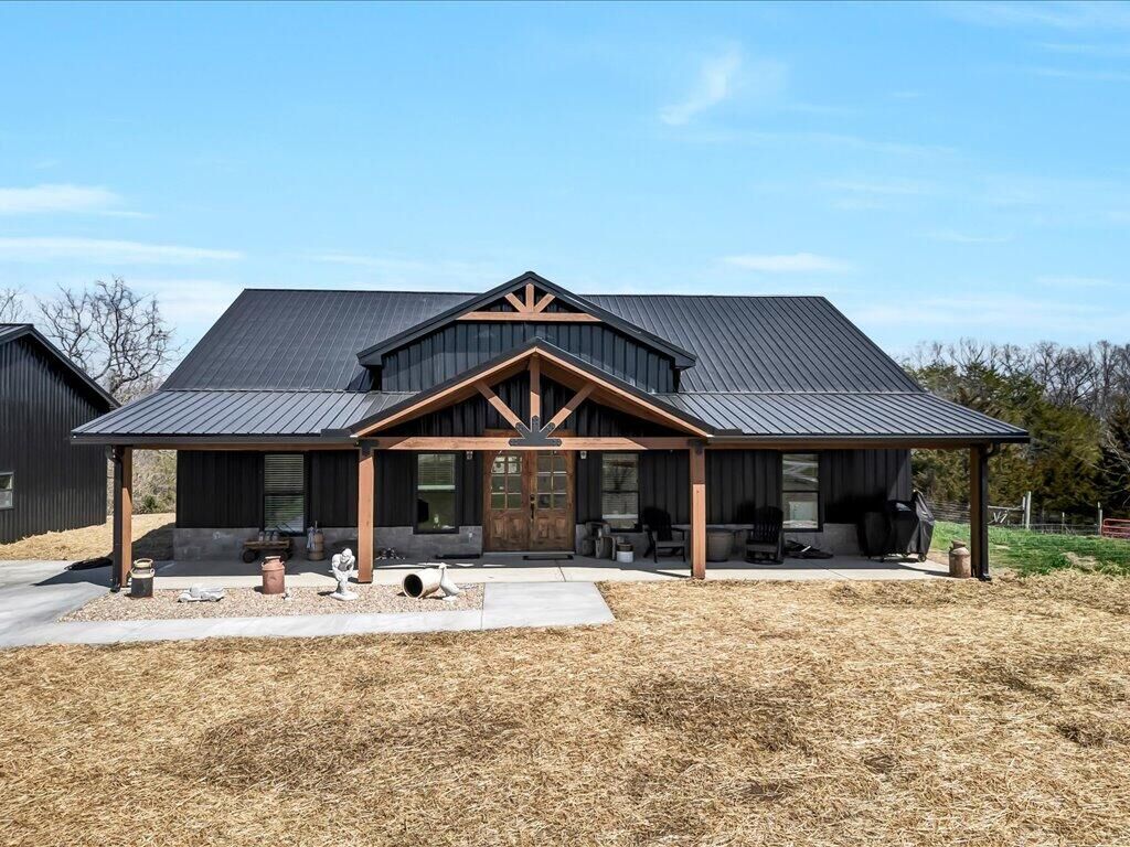 Property Photo: 196 Guinn Drive TN 37743