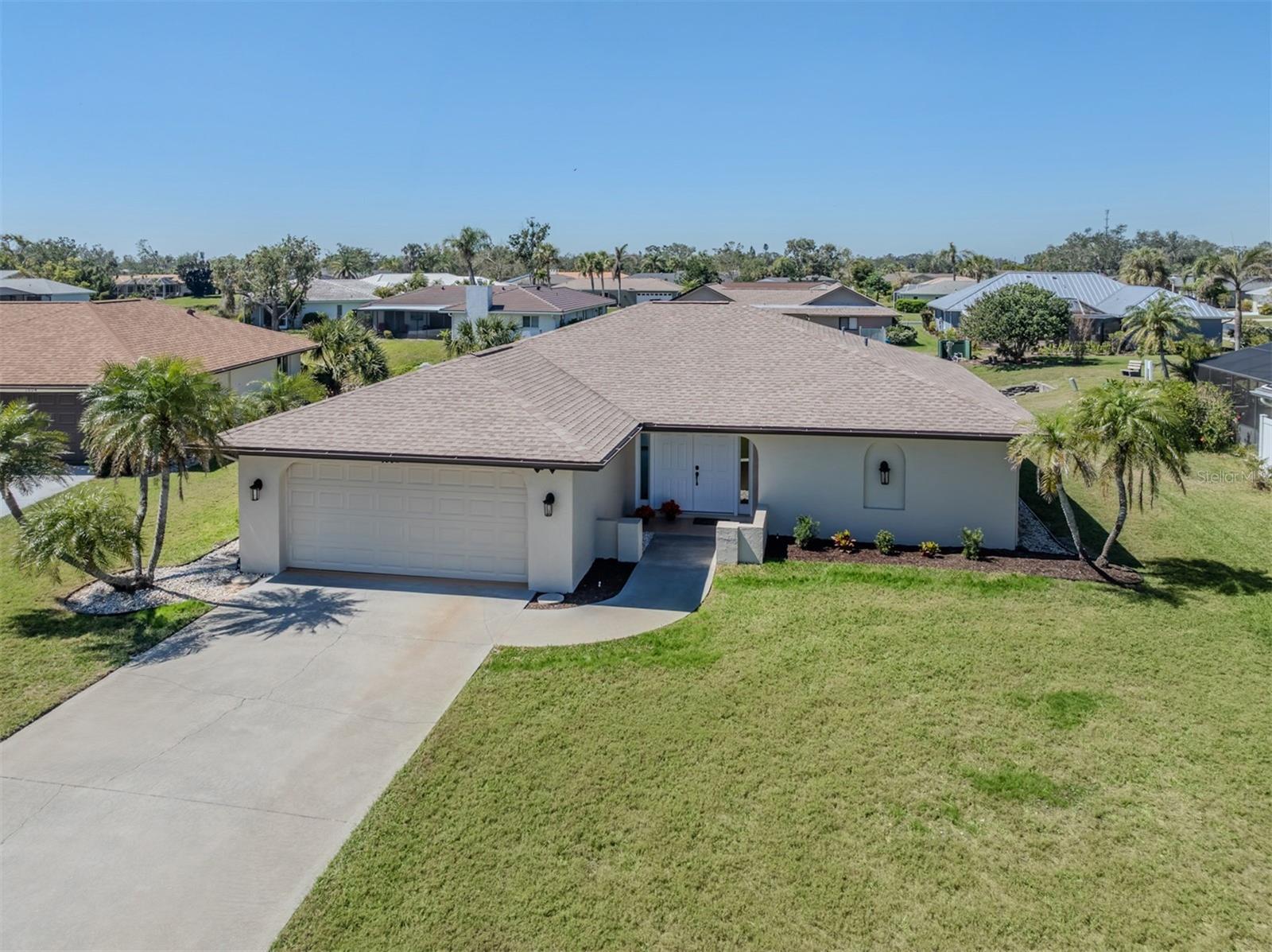 Property Photo: 1602 Jim Jim Court FL 34293