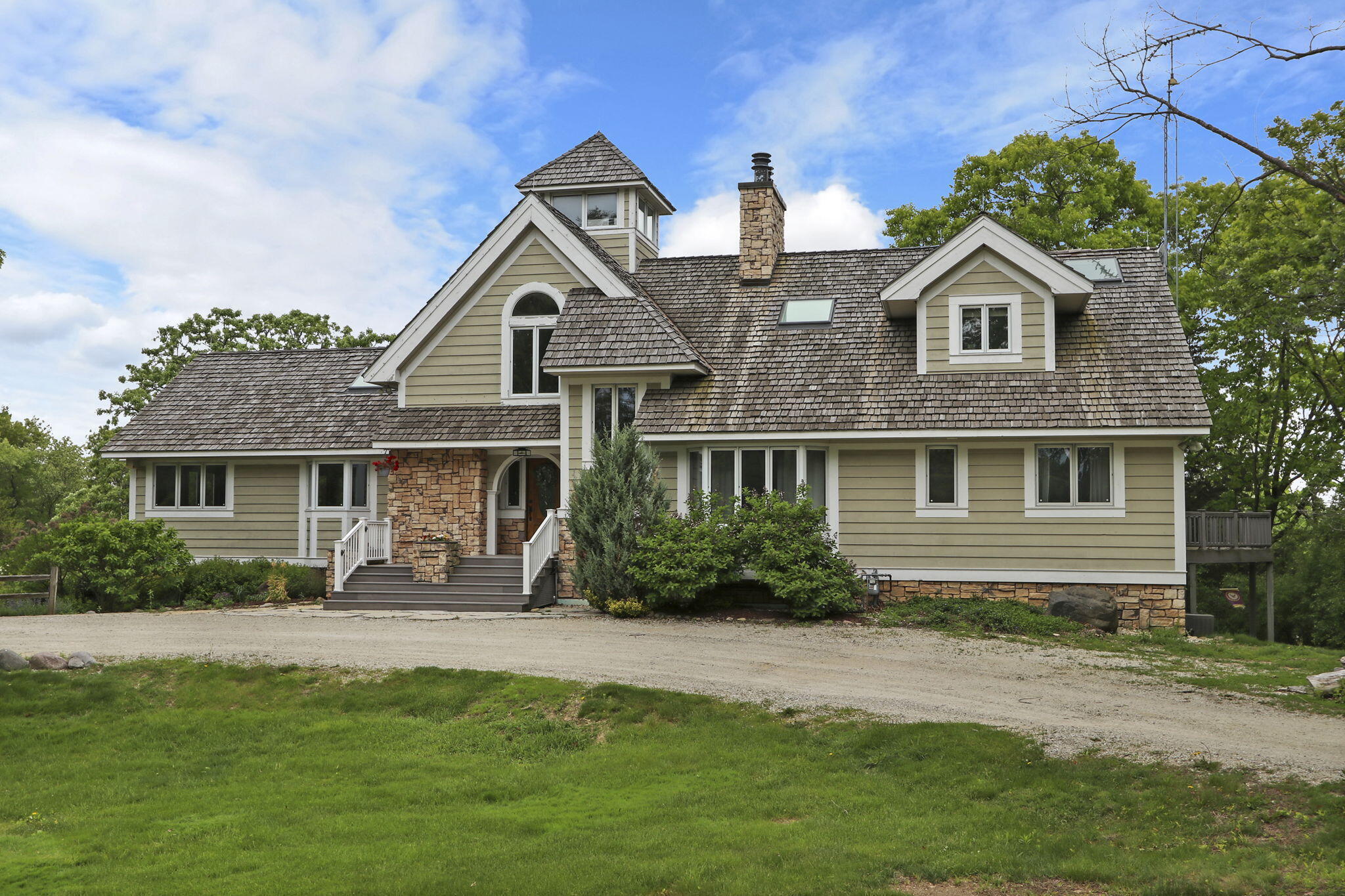 Property Photo: 2842 Moelter Dr WI 53147