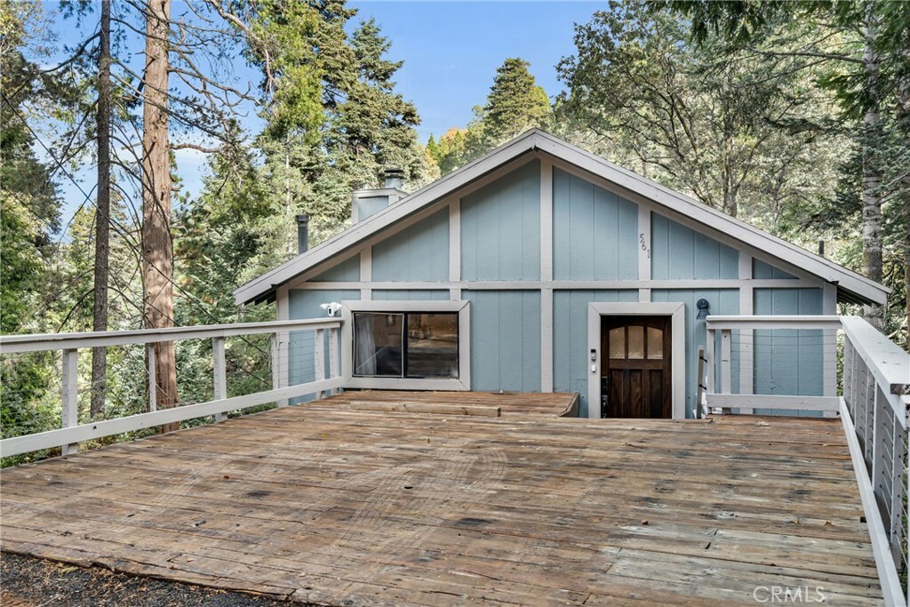 Property Photo: 561 Dover Court CA 92352