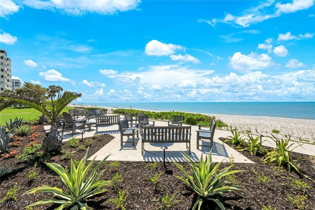 Property Photo: 2901 Gulf Shore Boulevard W 402S FL 34103