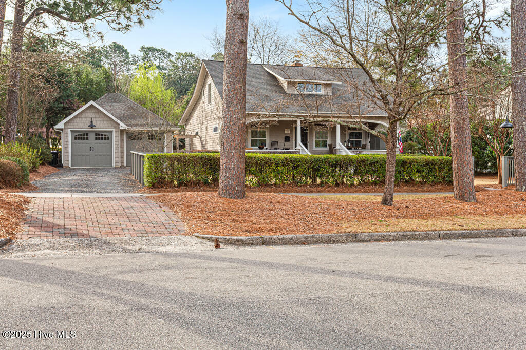 125 S Ashe Street  Southern Pines NC 28387 photo