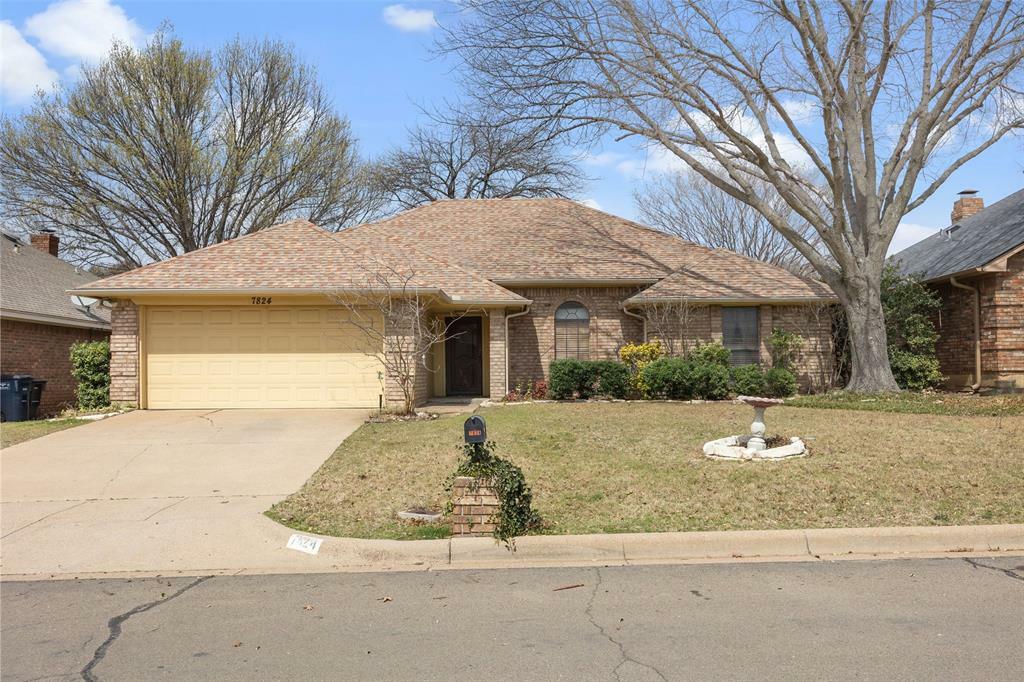 Property Photo:  7824 Mahonia Drive  TX 76133 