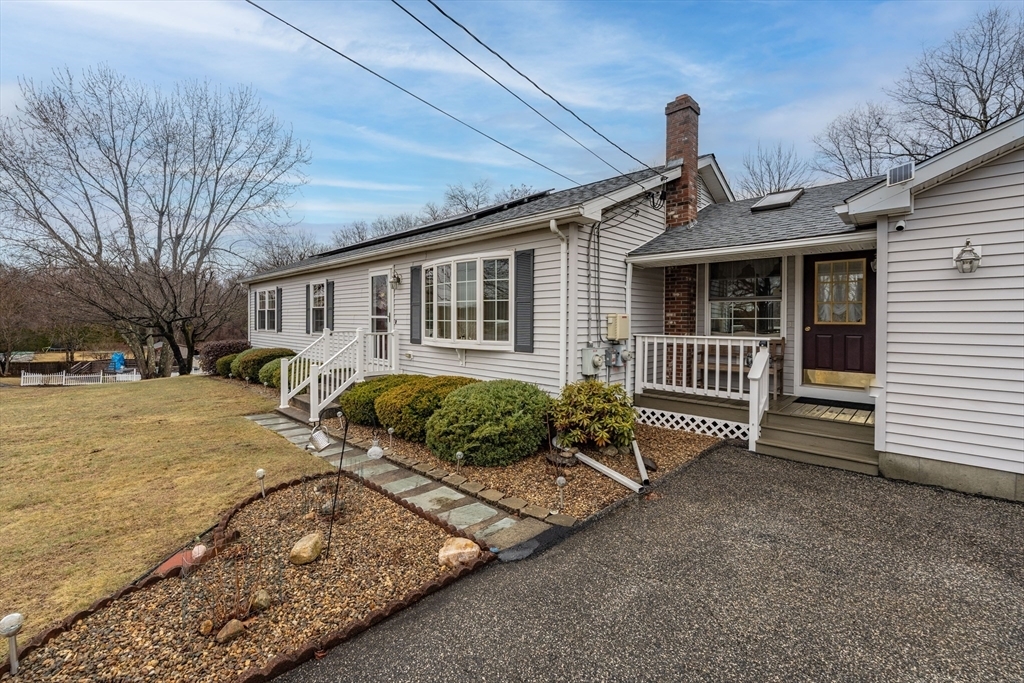 Property Photo: 14 Lauren Dr MA 01069