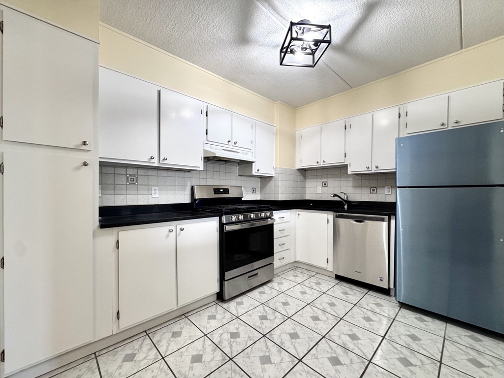 Property Photo: 1550 Worcester Rd 216 MA 01702