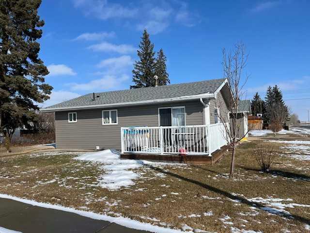 Property Photo: 4714 49 Avenue AB T0B 2L0