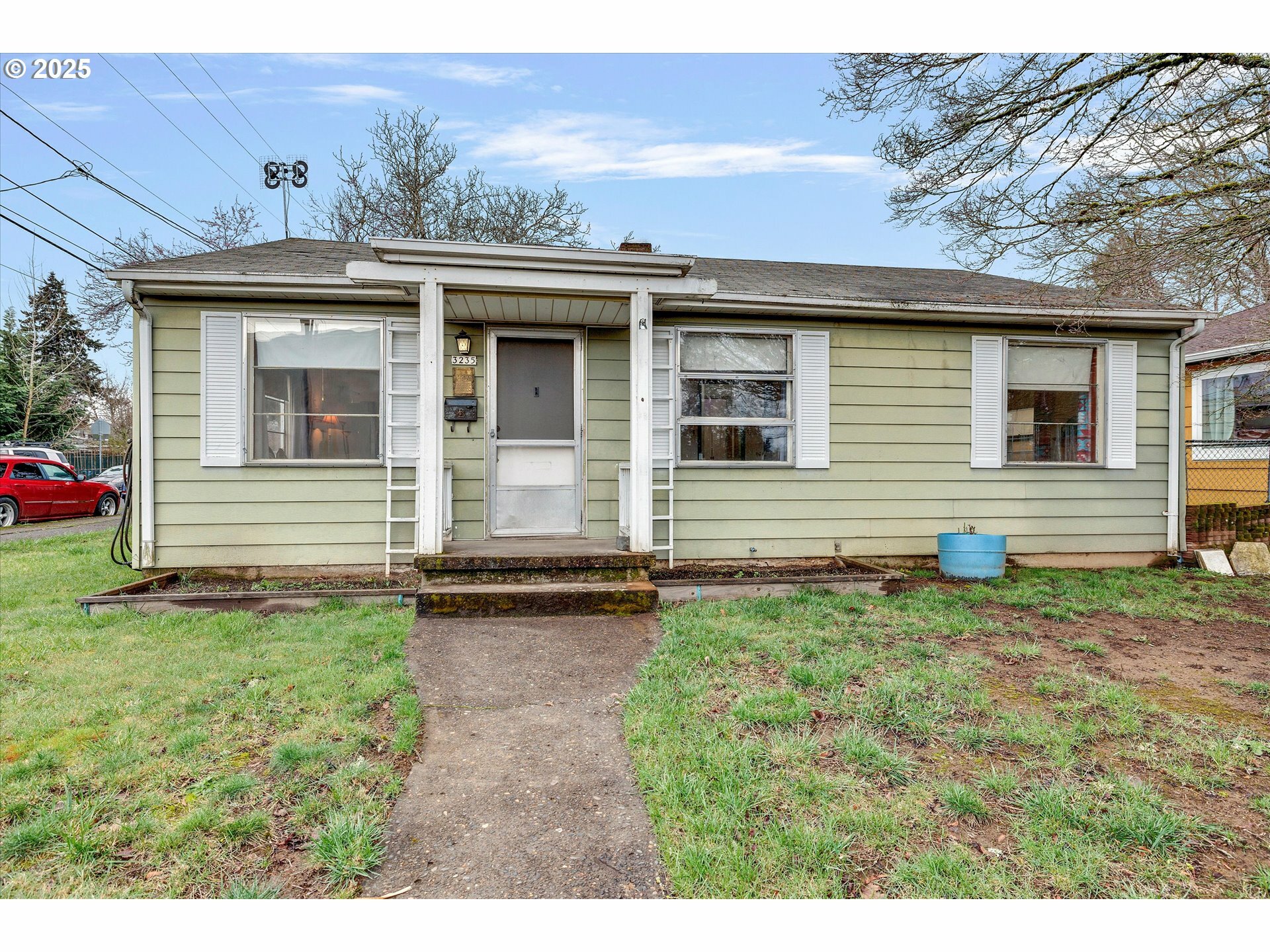 3235 SE 69th Ave  Portland OR 97206 photo