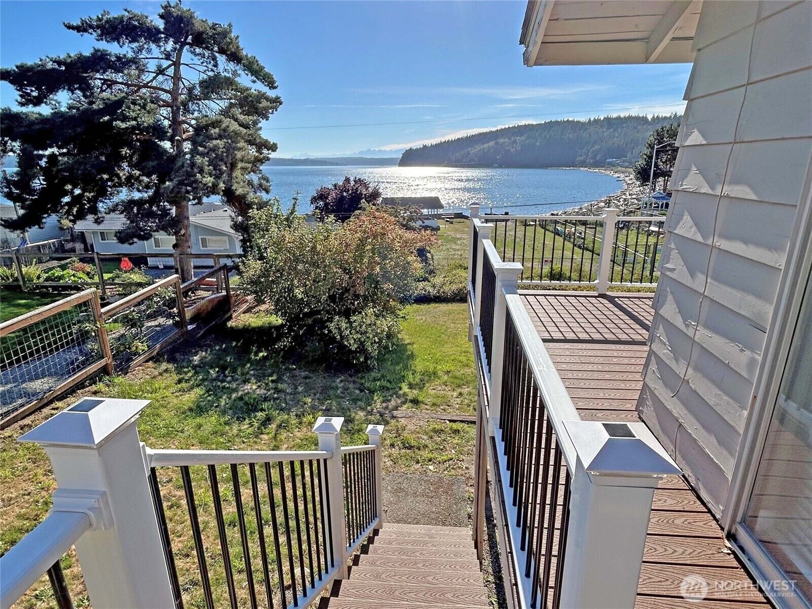 Property Photo:  2206  Elger Beach Lane  WA 98282 