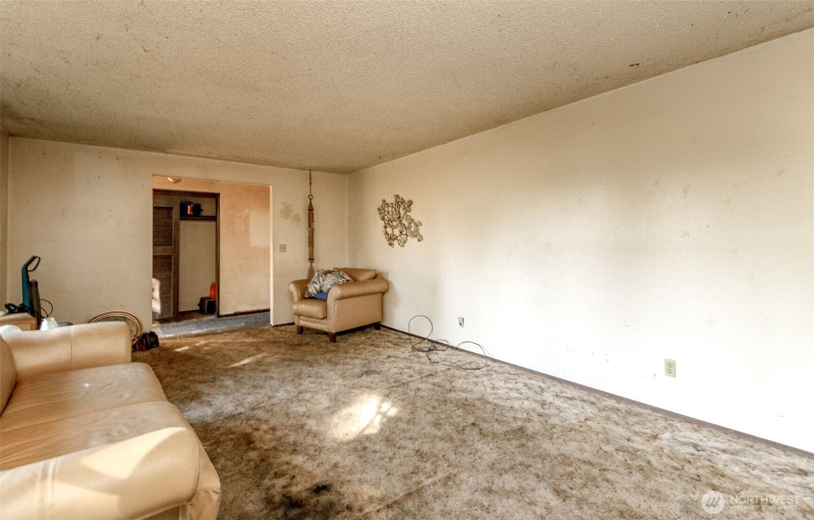 Property Photo: 424 E 80th St WA 98404