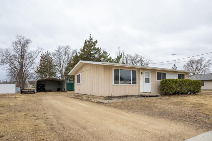 119 Oak Street  Pardeeville WI 53954 photo