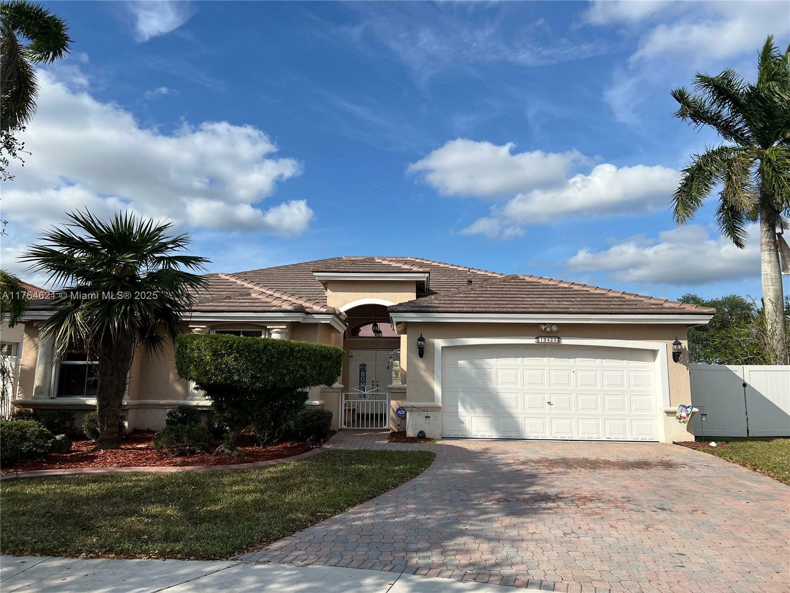 Property Photo: 19423 NW 23rd Pl FL 33029