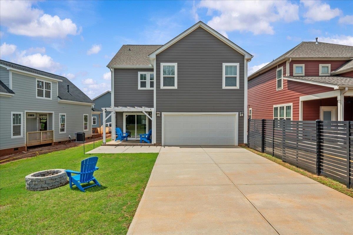 Property Photo: 819 Sweet William Road SC 29301