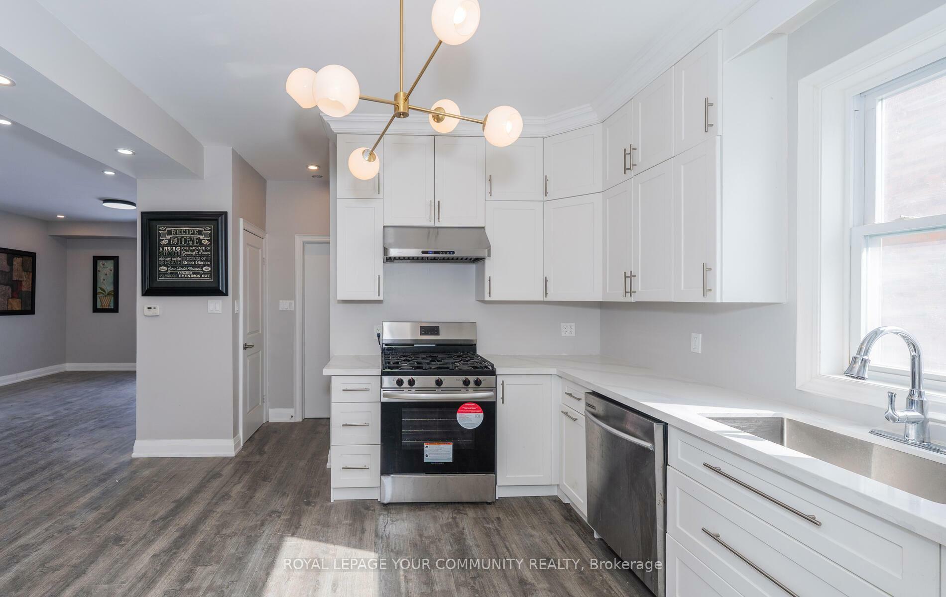 223 Laclie Street  Orillia ON L3V 4N5 photo